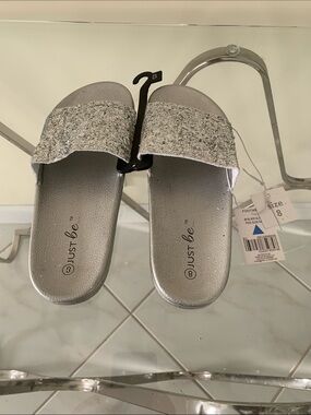 just be Metallic Silver Slide Sandals with Textured Gray Strapy size 8